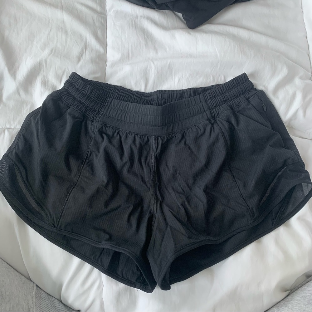 Lululemon Hotty Hot short - 6 - black